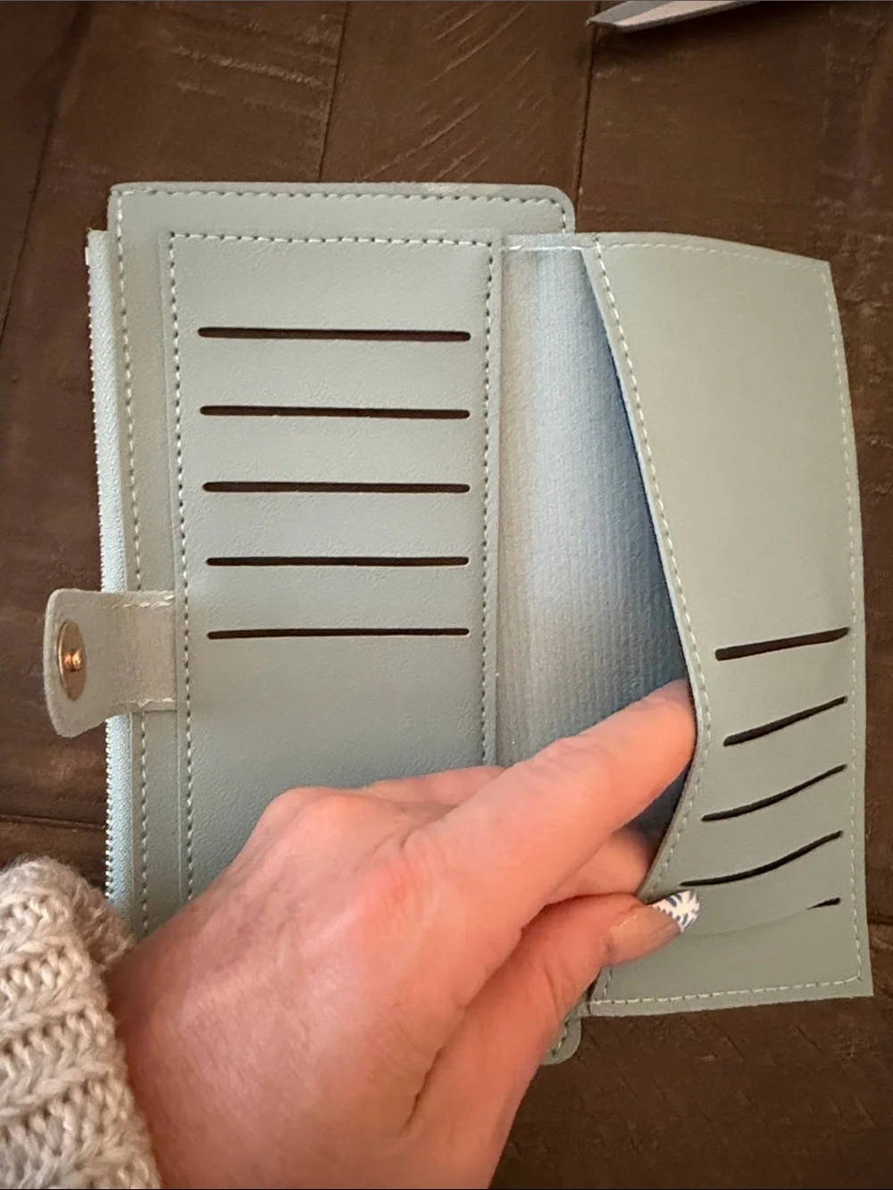 SOUTHLAND & KANGAROO  light blue Long Wallet with Snap Closure